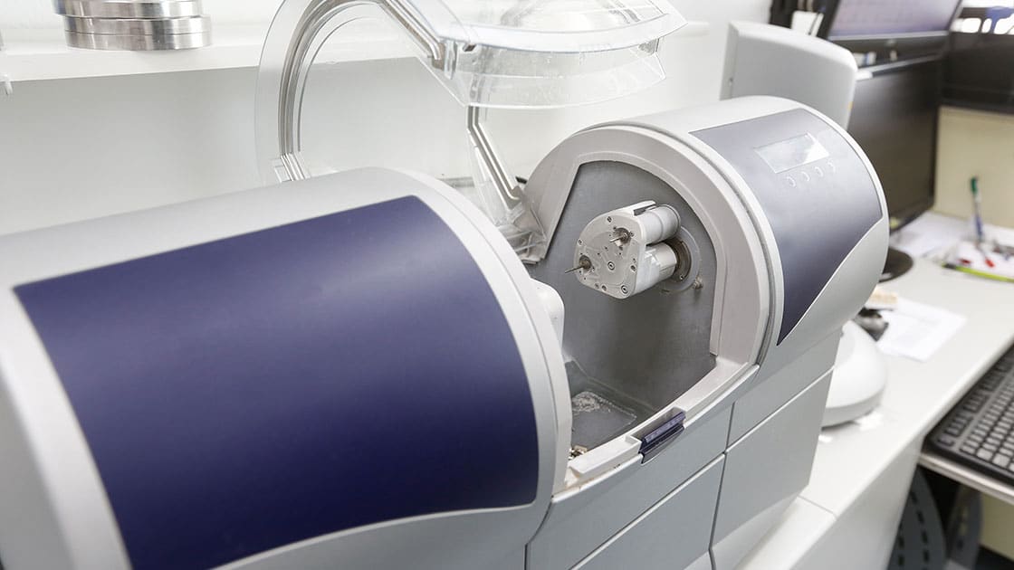 CAD/CAM dental restoration technology